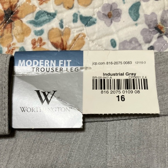 NWT! Worthington Trouser Fit Gray Dress Pants - Picture 2 of 5